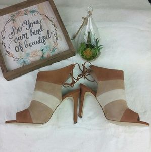 NWOB BCBGeneration Suede Bootie Sz 8 1/2